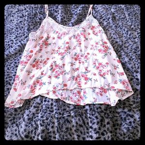 Flowy tank with flowers